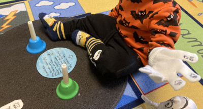 Fingerspiel und Reim im Morgenkreis