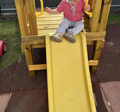 Kleinkindturm im Garten