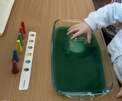 Lupenglas zum Eier finden