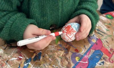 auch Eier bemalen wir